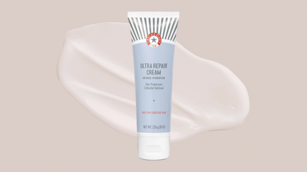 First Aid Beauty Ultra Repair Cream Is a Godsend for Chapped, Dry Skin–Review